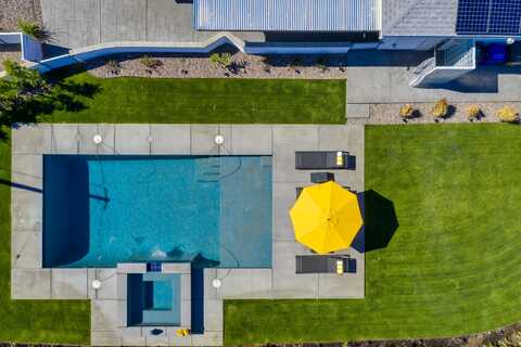 323 W Palm Vista Drive, Palm Springs, CA 92262