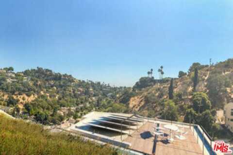 2613 Bronholly Dr, Los Angeles, CA 90068