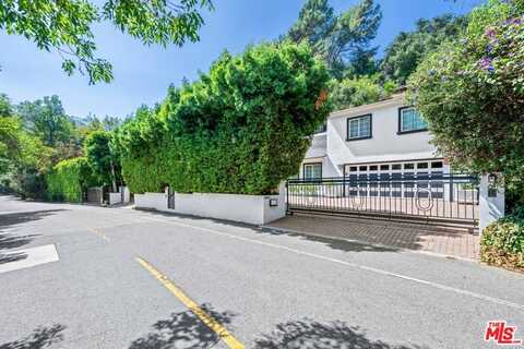 2563 Hutton Dr, Beverly Hills, CA 90210