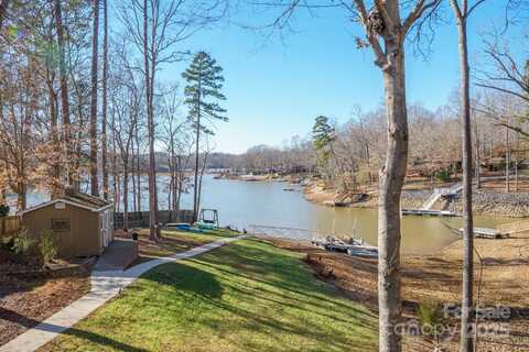 246 Mountain Harbor Drive, Lexington, NC 27292