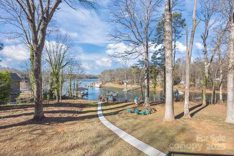 604 Beaten Path Road, Mooresville, NC 28117