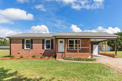 2525 Oxford Circle, Lancaster, SC 29720