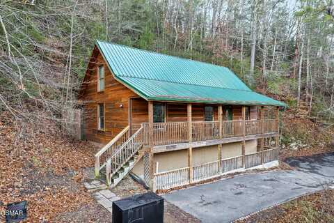 619 Pine Mtn Road, Pigeon Forge, TN 37863