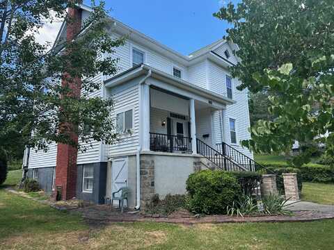 176 Ronceverte Ave, Ronceverte, WV 24970