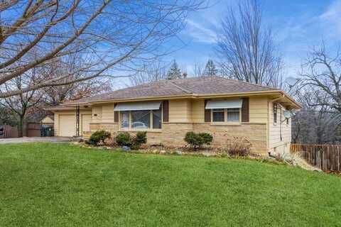 1606 Prairie Du Chien Rd, IowaCity, IA 52245