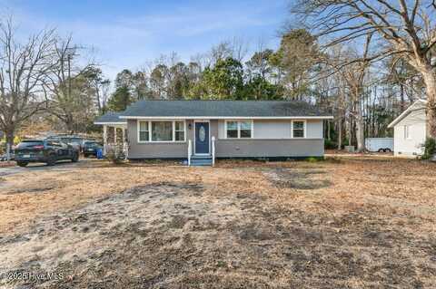 12 Carver Road, Jacksonville, NC 28540