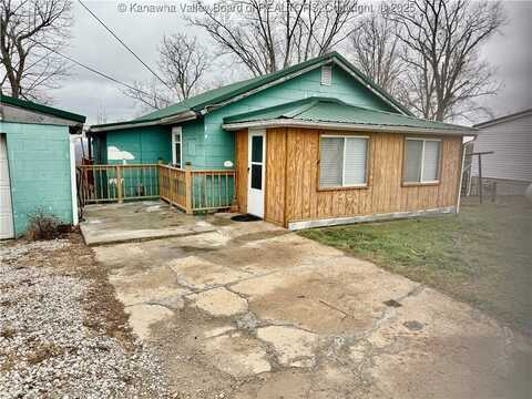 1983 Midway Road, Sumerco, WV 25567