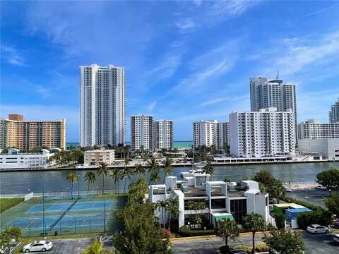 1000 Parkview Dr, Hallandale Beach, FL 33009