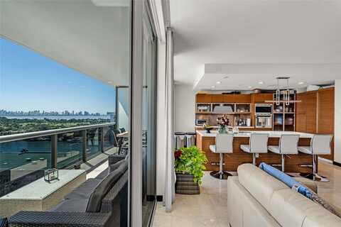 5875 Collins Ave, Miami Beach, FL 33140
