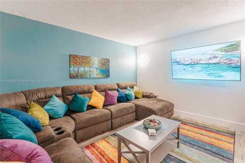 1340 Lincoln Rd, Miami Beach, FL 33139