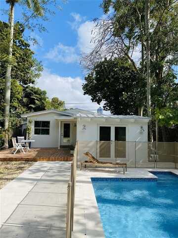 3841 Kumquat Ave, Miami, FL 33133