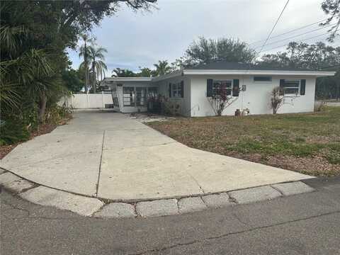 3553 CENTER CIRCLE, LARGO, FL 33774