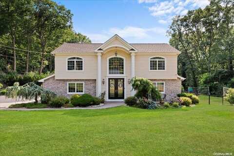 2 Susan Lane, Dix Hills, NY 11746