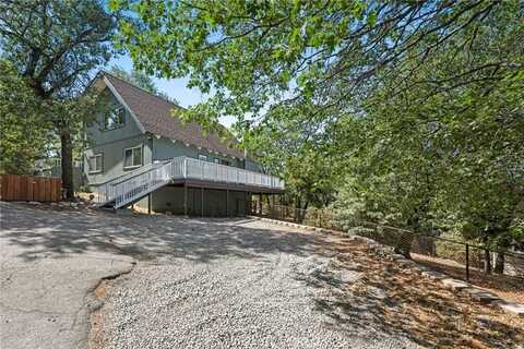 1208 Yosemite Drive, Lake Arrowhead, CA 92352