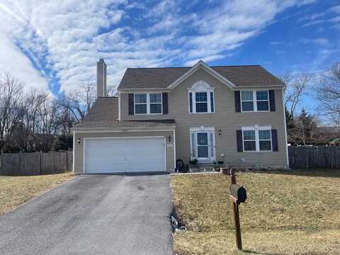 428 Calvert Cir, Bunker Hill, WV 25413