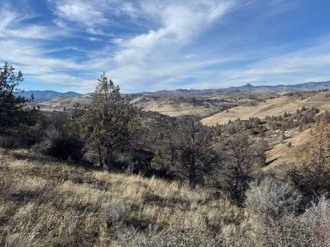 272-273 Desavado Road, Montague, CA 96064