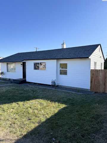 129 W Madison, Sunnyside, WA 98944