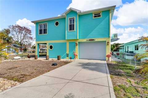 2571 N Seneca Point, Crystal River, FL 34429