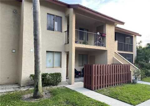 8061 Southgate Blvd, Pompano Beach, FL 33068