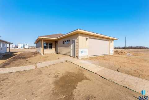 2400 E Tinley St, Brandon, SD 57005