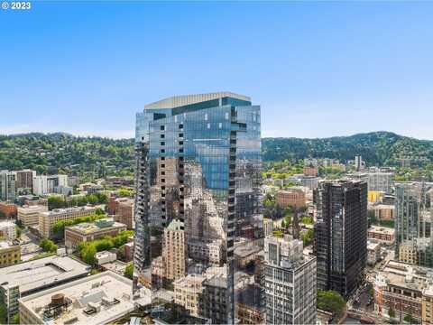 550 SW 10th AVE, Portland, OR 97205