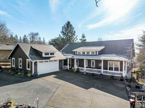 183 NE Ausland Drive, Grants Pass, OR 97526