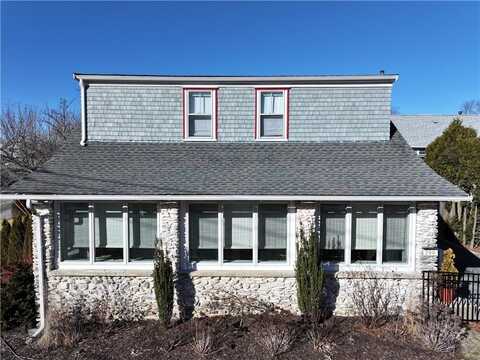 299 Prospect Avenue, Middletown, RI 02842