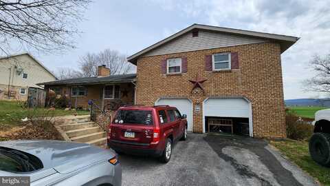 220 HARTZELL DRIVE, FAYETTEVILLE, PA 17222