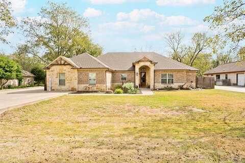 Green Leaves, GRANBURY, TX 76049