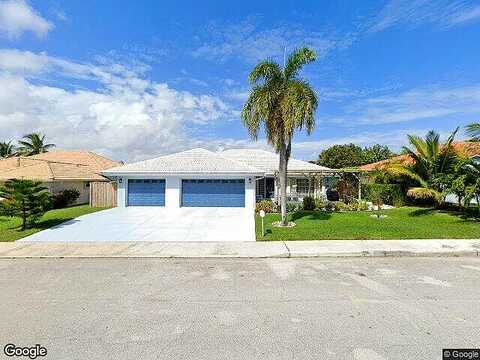 Pierce, Lake Worth, FL 33460