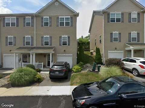 Rising Hill, WHITEHALL, PA 18052