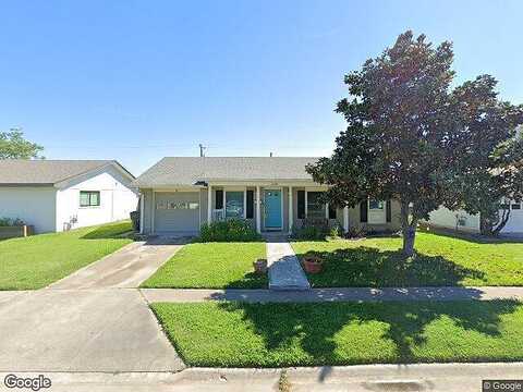 Pine, GALVESTON, TX 77551