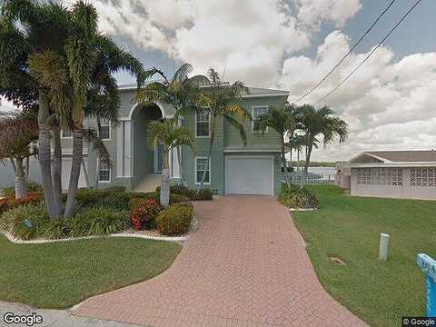 Avenida Pescadora, FORT MYERS BEACH, FL 33931