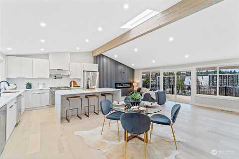 111Th, BELLEVUE, WA 98004