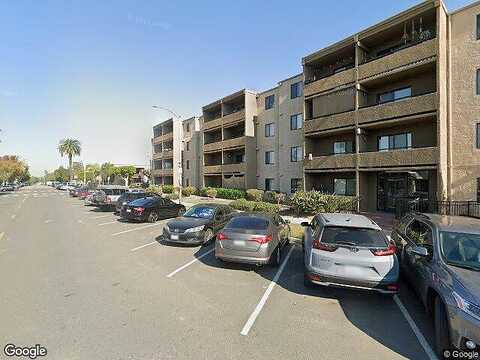 Locust Ave, Long Beach, CA 90813