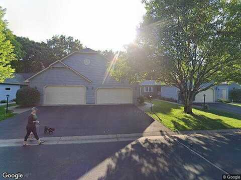 Lake Court, SAINT PAUL, MN 55112