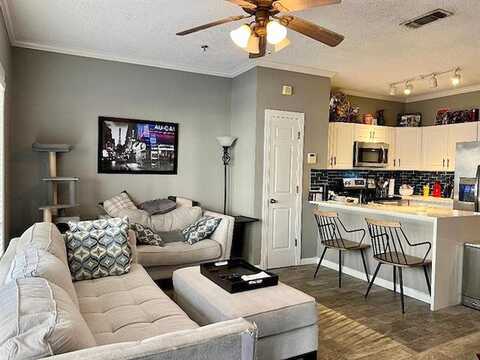 W Lovers Lane #206, Dallas, TX 75209