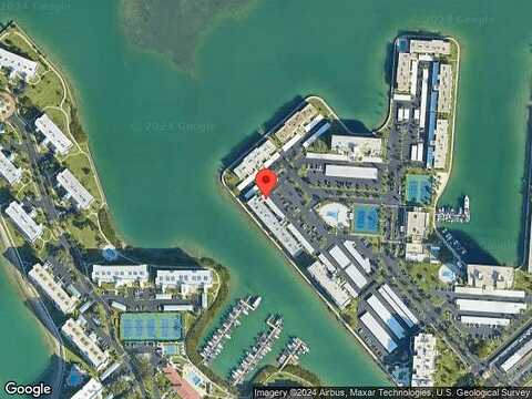 Sun Island Dr S, South Pasadena, FL 33707