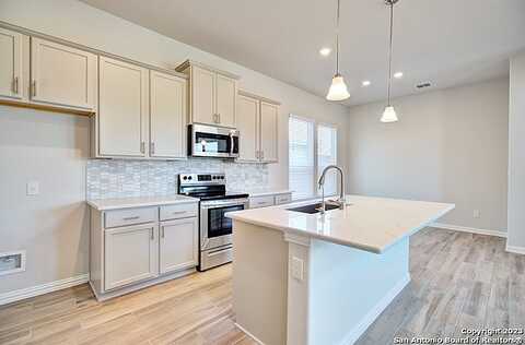 Farmhouse, NEW BRAUNFELS, TX 78130