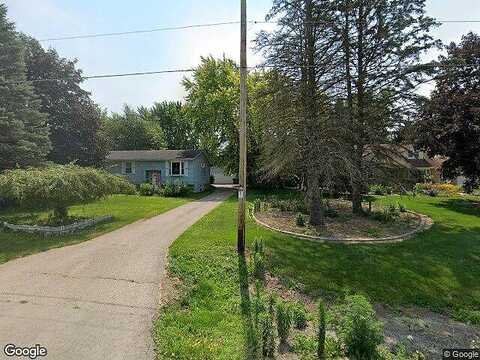 Hawthorne, WEST BEND, WI 53090