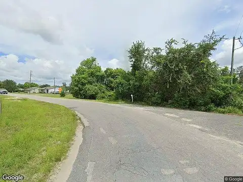 E Ninth Avenue, Umatilla, FL 32784