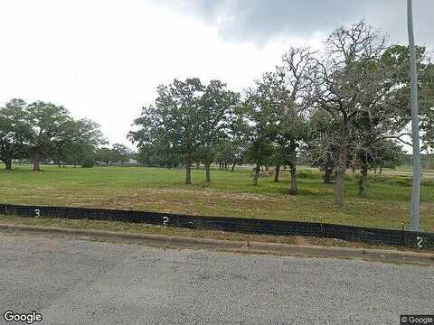 Northpointe Ave, La Grange, TX 78945