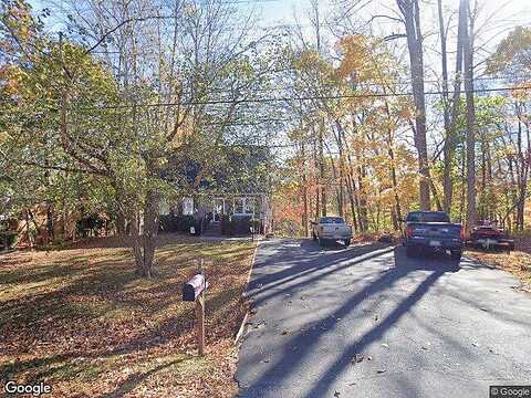 Boonsboro Pl, Lynchburg, VA 24503