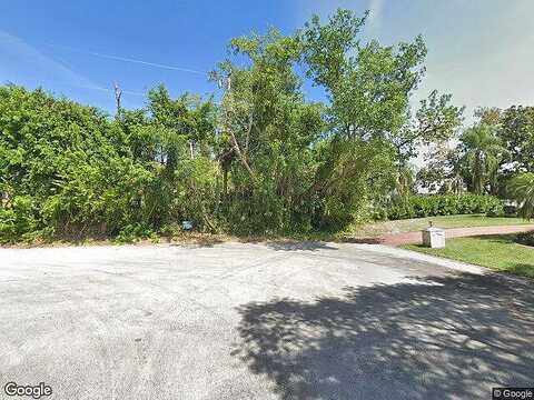 Sw 130Th Ter, Pinecrest, FL 33156