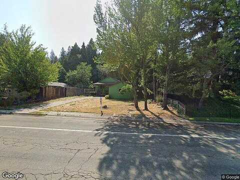 E Lake St, Mount Shasta, CA 96067