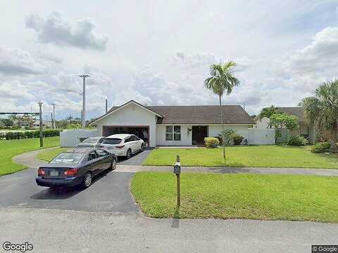 101St, PEMBROKE PINES, FL 33026