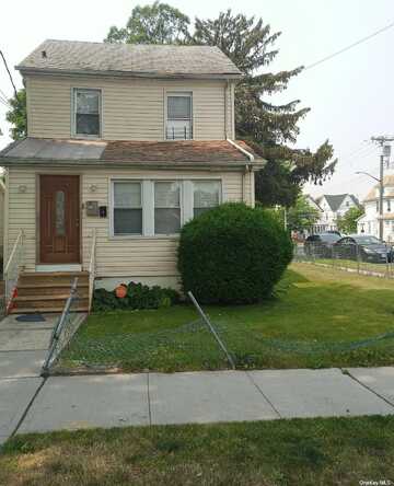 208Th, CAMBRIA HEIGHTS, NY 11411