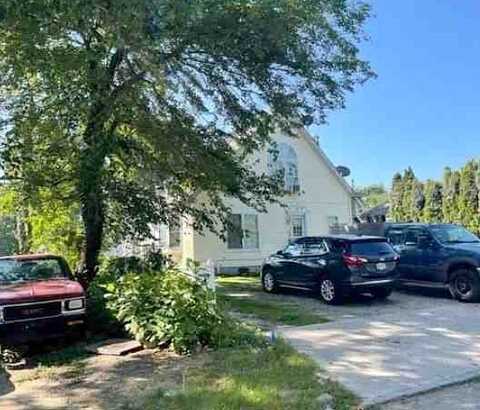Moon, RIVERHEAD, NY 11901
