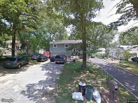 Bayoone Ave, CENTRAL ISLIP, NY 11722