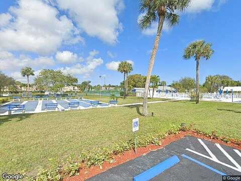 Circle, DELRAY BEACH, FL 33445